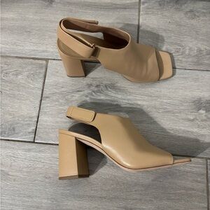 Vince Niara Block Heel Size 10